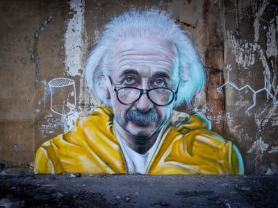 Alur Berpikir Seorang Albert&nbsp;Einstein